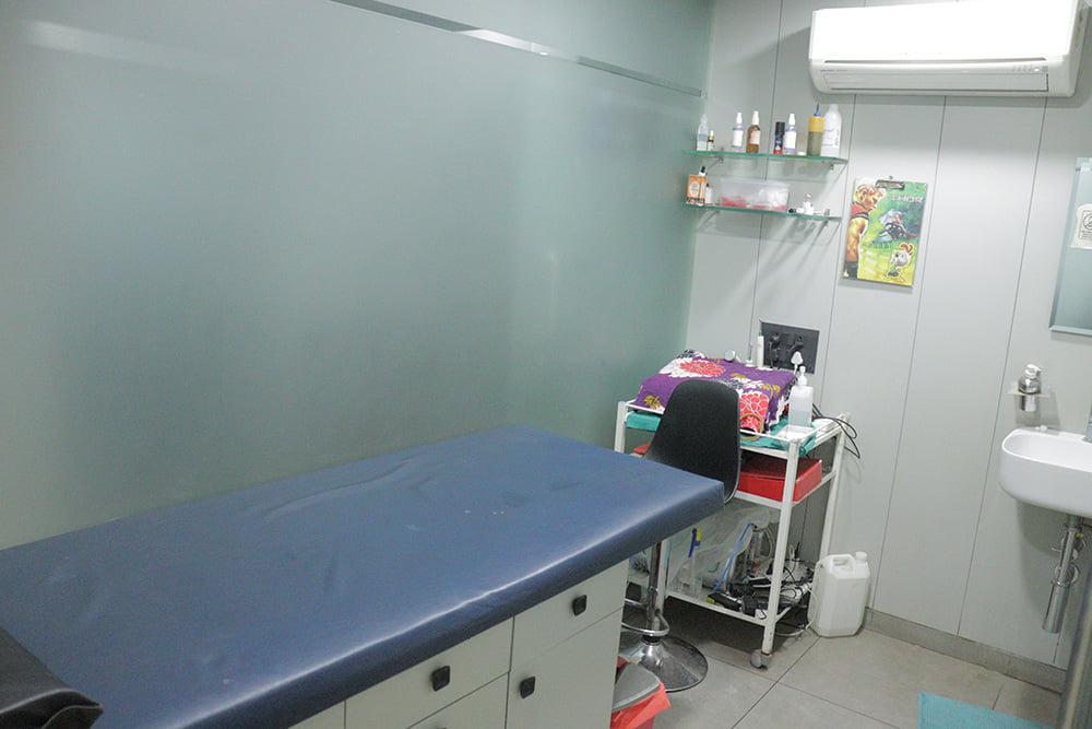 patient surgical treatment room area at hairfree and hairgrow clinic