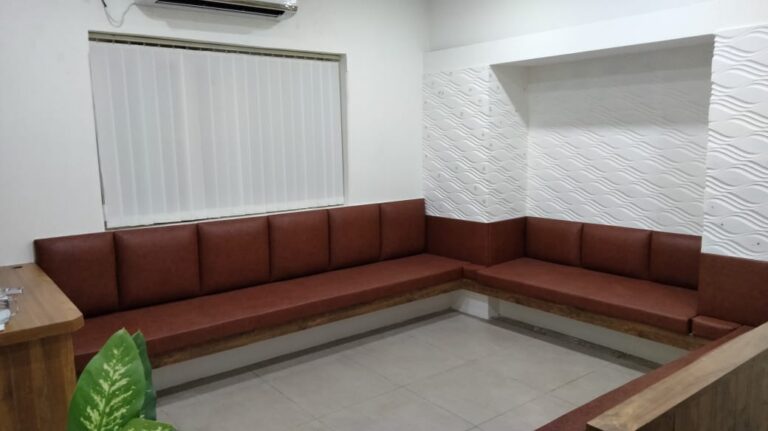 patient waiting area at hairfree and hairgrow kolkata clinic