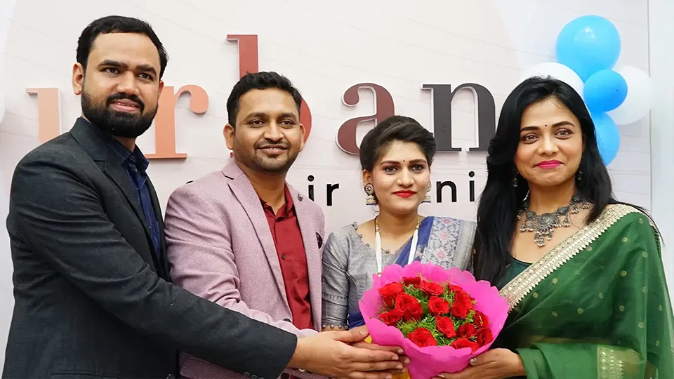 HairFree HairGrow doctor receiving an award at a ceremony